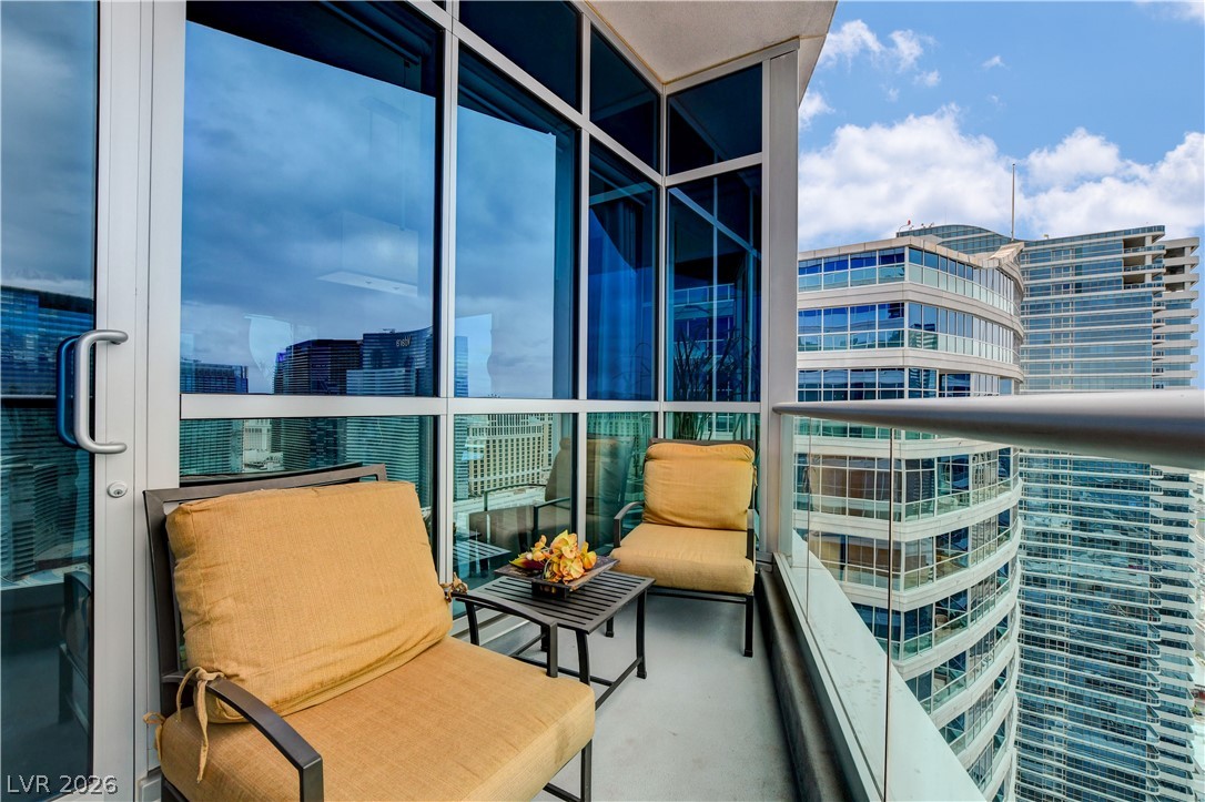 4575 Dean Martin Drive 3304
