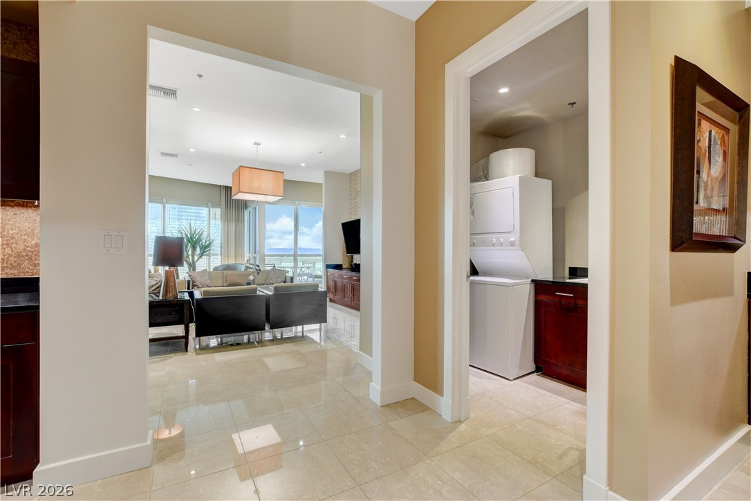 4575 Dean Martin Drive 3304