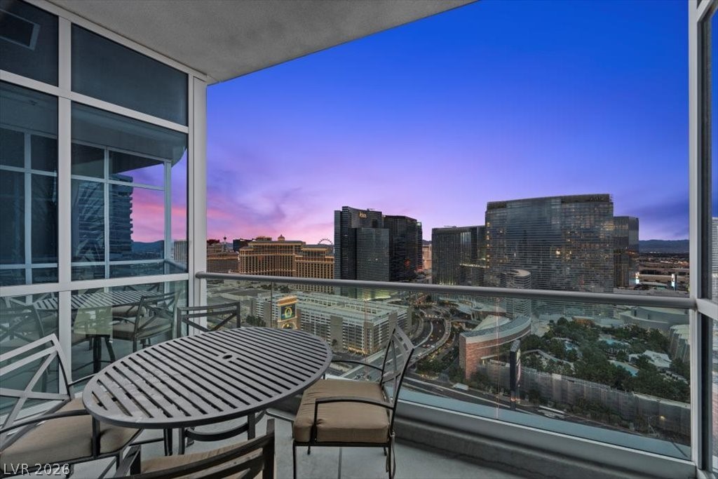 4575 Dean Martin Drive 3304