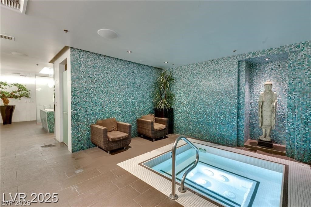 4525 Dean Martin Drive 511