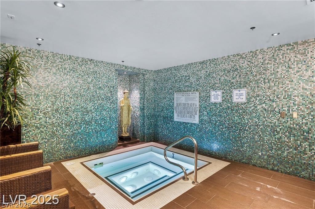 4525 Dean Martin Drive 511