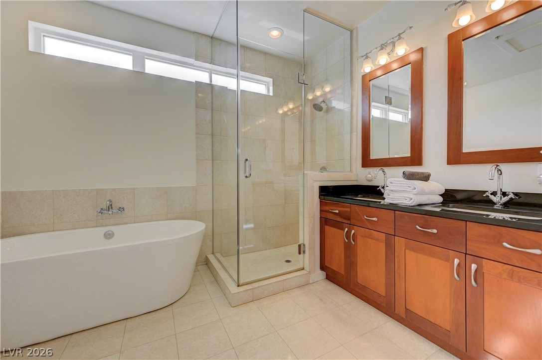 4535 Dean Martin Drive 103