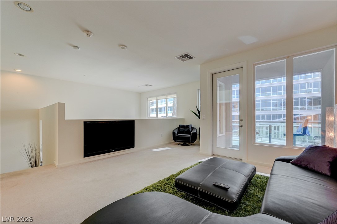 4535 Dean Martin Drive 103