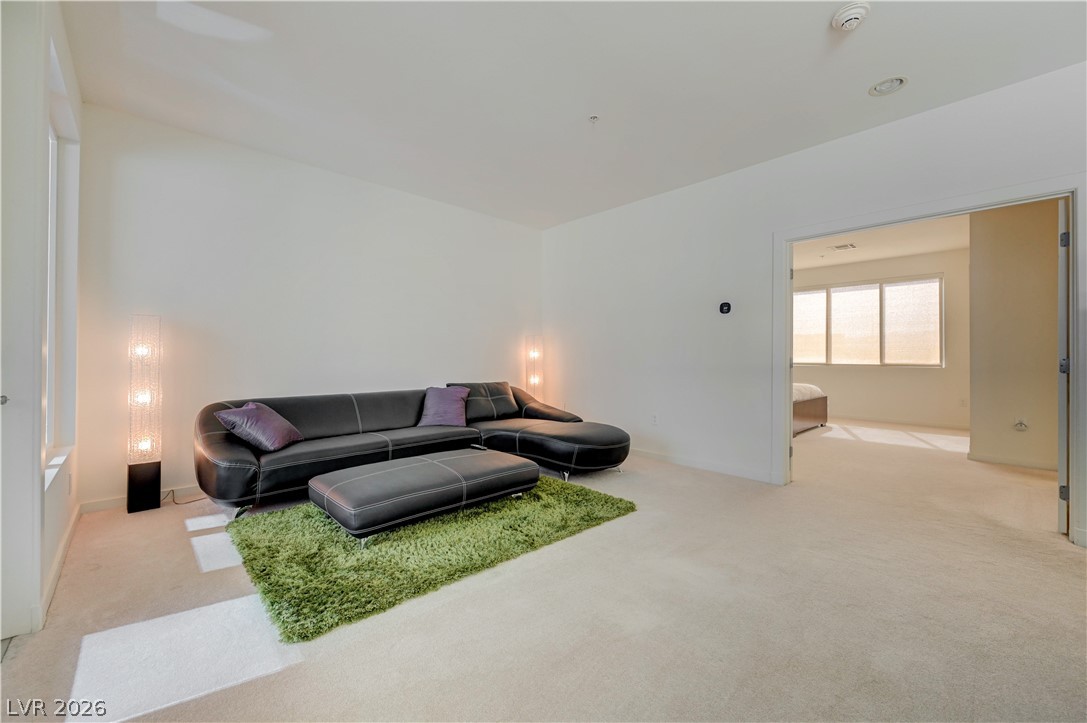 4535 Dean Martin Drive 103