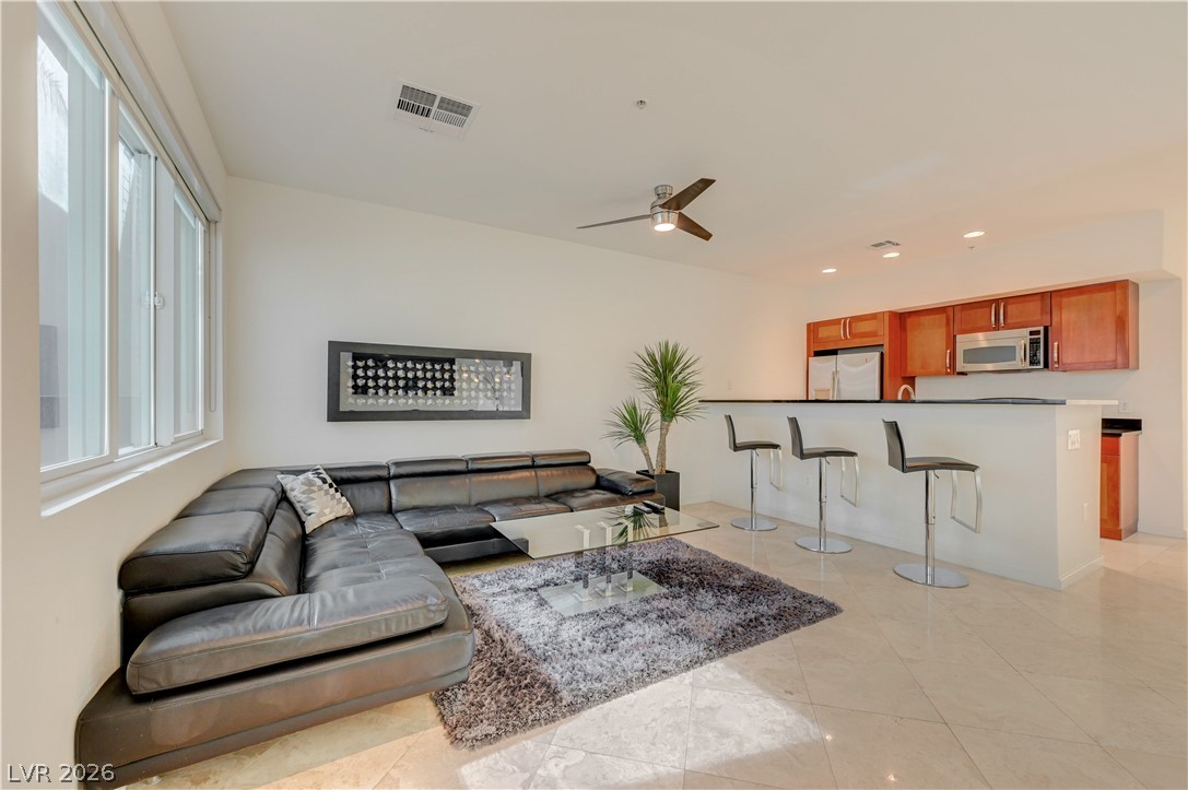 4535 Dean Martin Drive 103