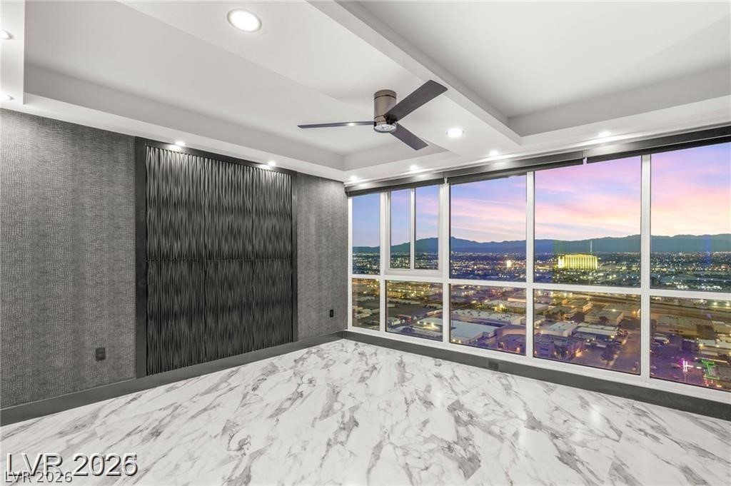 4575 Dean Martin Drive 2706
