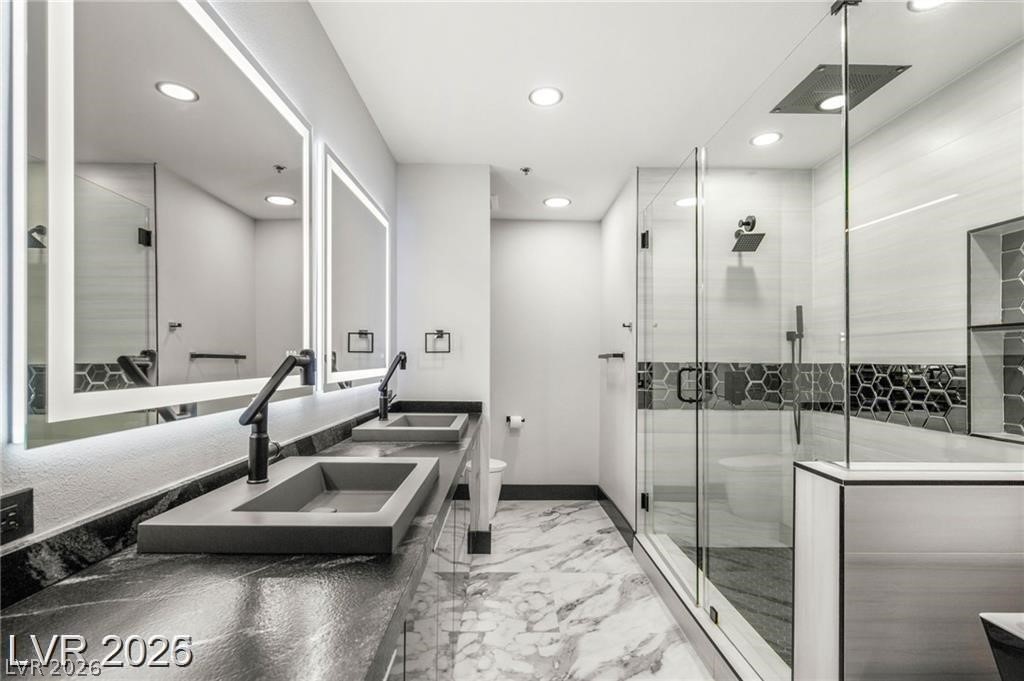 4575 Dean Martin Drive 2706