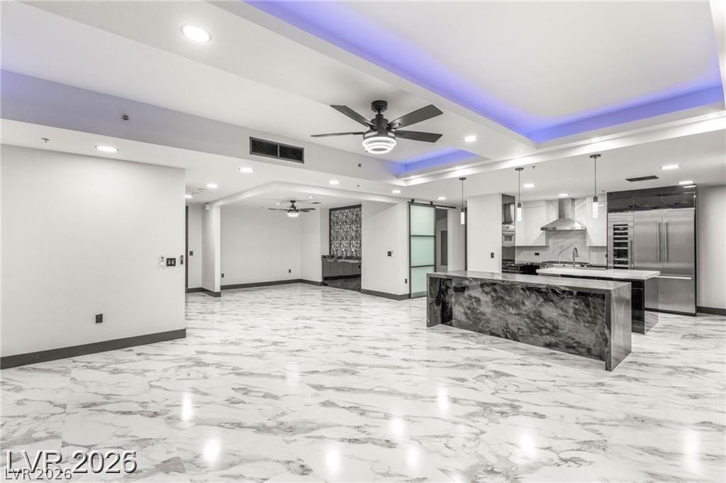 4575 Dean Martin Drive 2706