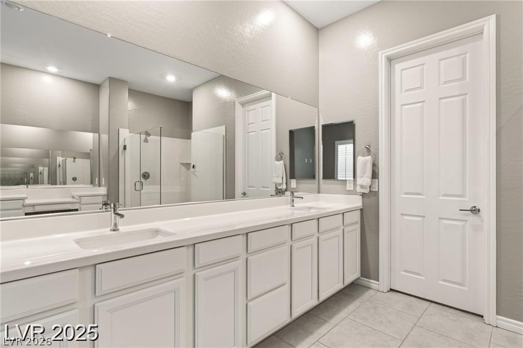 10086 Mountain Foothills Avenue