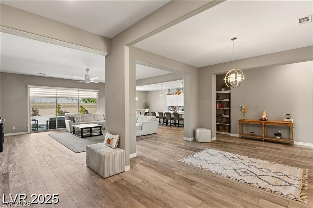 10086 Mountain Foothills Avenue