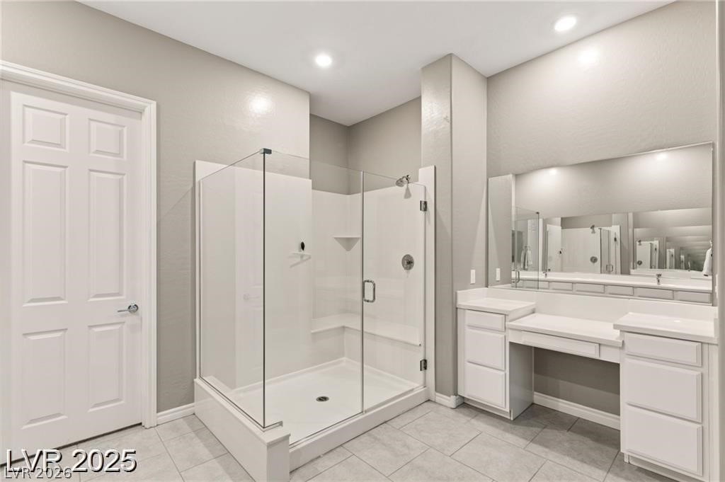 10086 Mountain Foothills Avenue