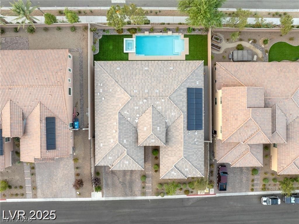 10086 Mountain Foothills Avenue