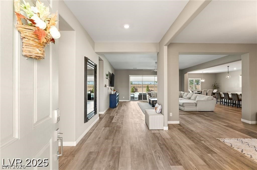 10086 Mountain Foothills Avenue