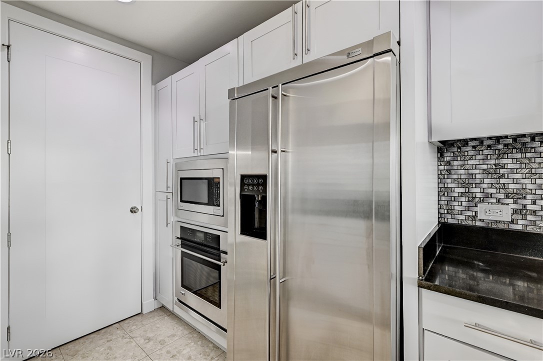 4575 Dean Martin Drive 406
