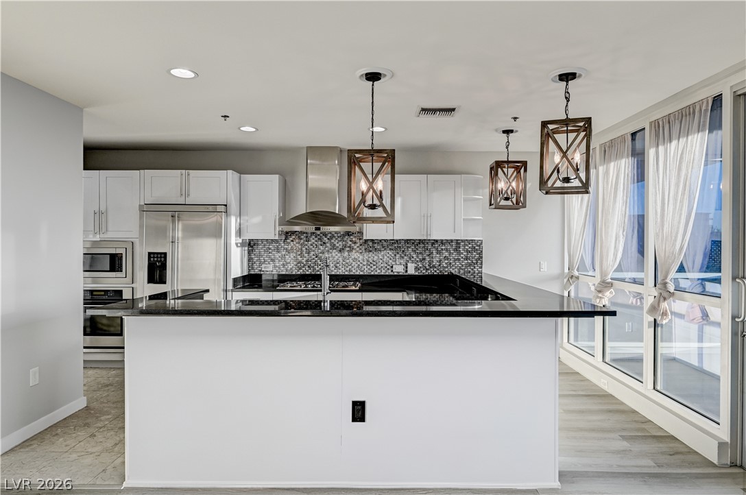 4575 Dean Martin Drive 406