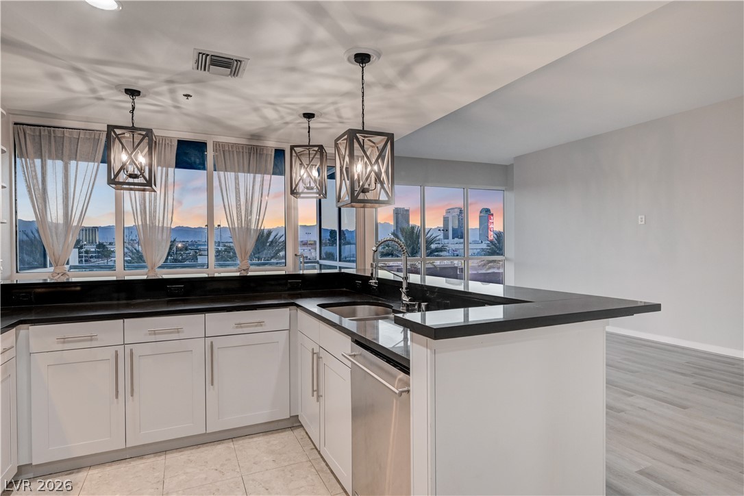 4575 Dean Martin Drive 406