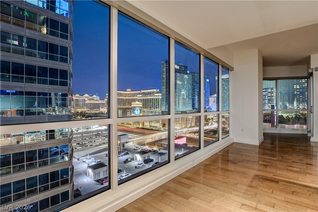 4575 DEAN MARTIN Drive 1212