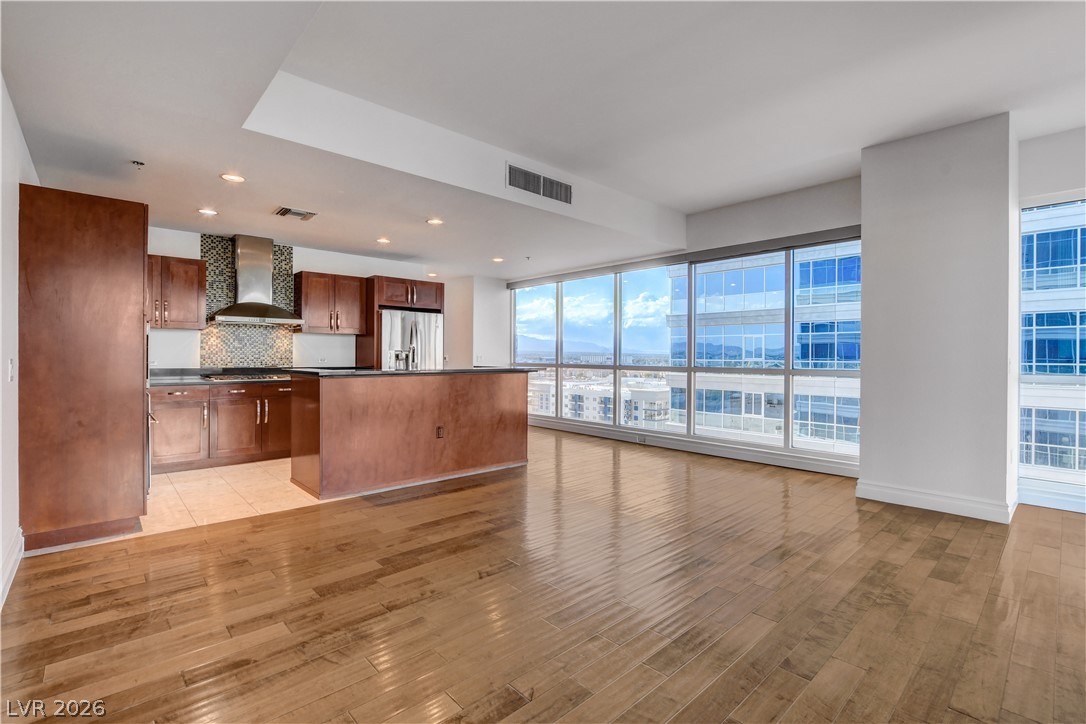 4575 DEAN MARTIN Drive 1212