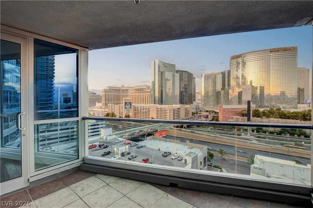 4575 DEAN MARTIN Drive 1212