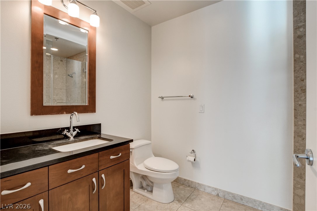 4575 DEAN MARTIN Drive 1212