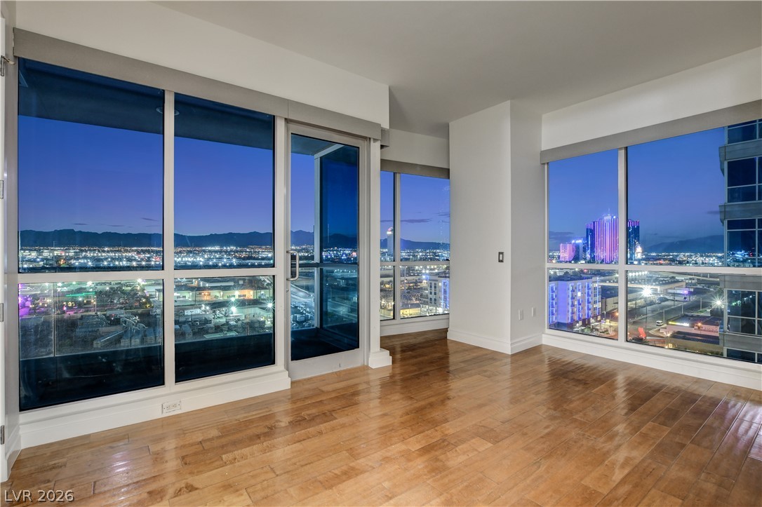 4575 DEAN MARTIN Drive 1212