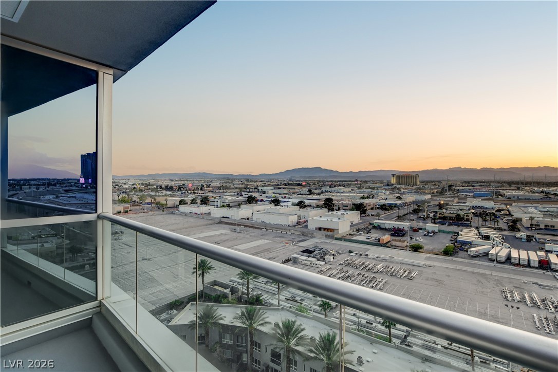 4575 DEAN MARTIN Drive 1212