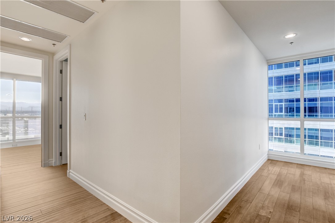 4575 DEAN MARTIN Drive 1212