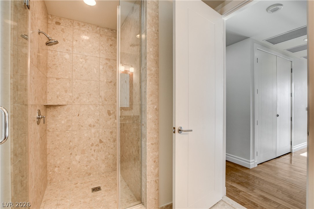 4575 DEAN MARTIN Drive 1212