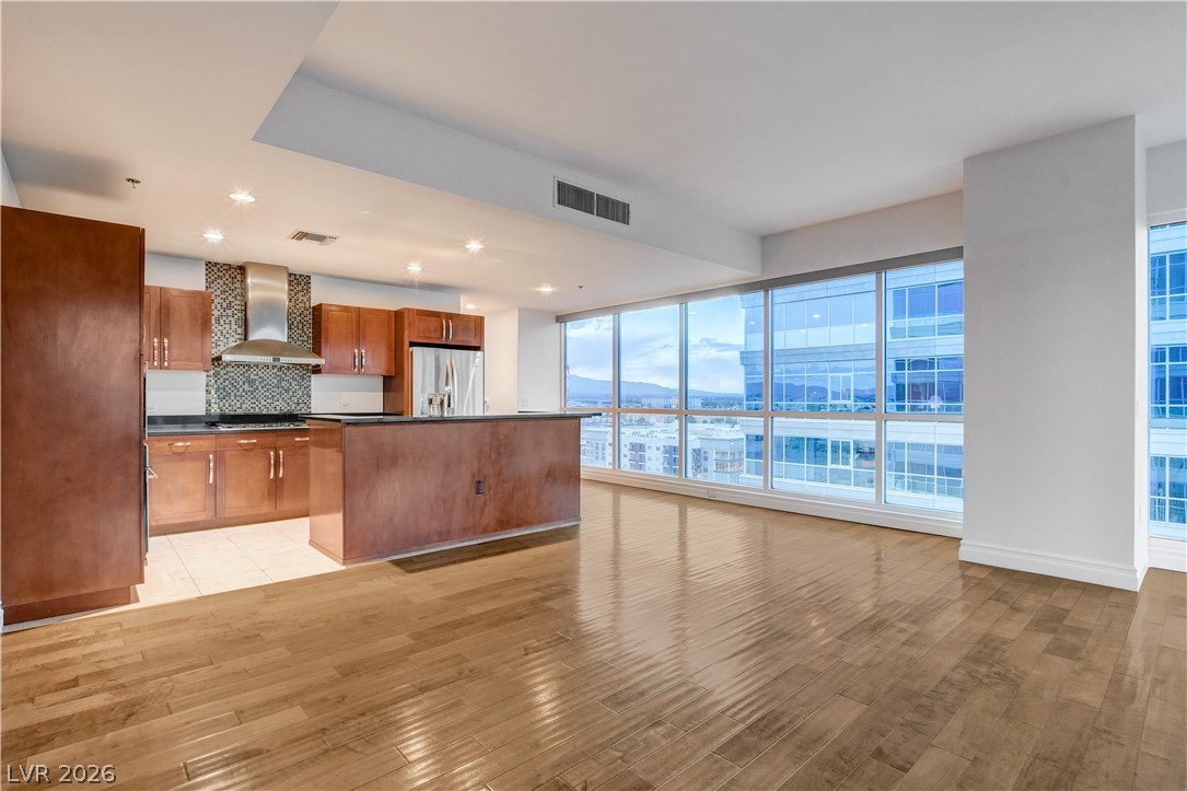 4575 DEAN MARTIN Drive 1212