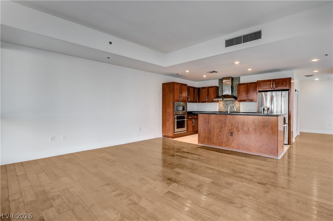 4575 DEAN MARTIN Drive 1212