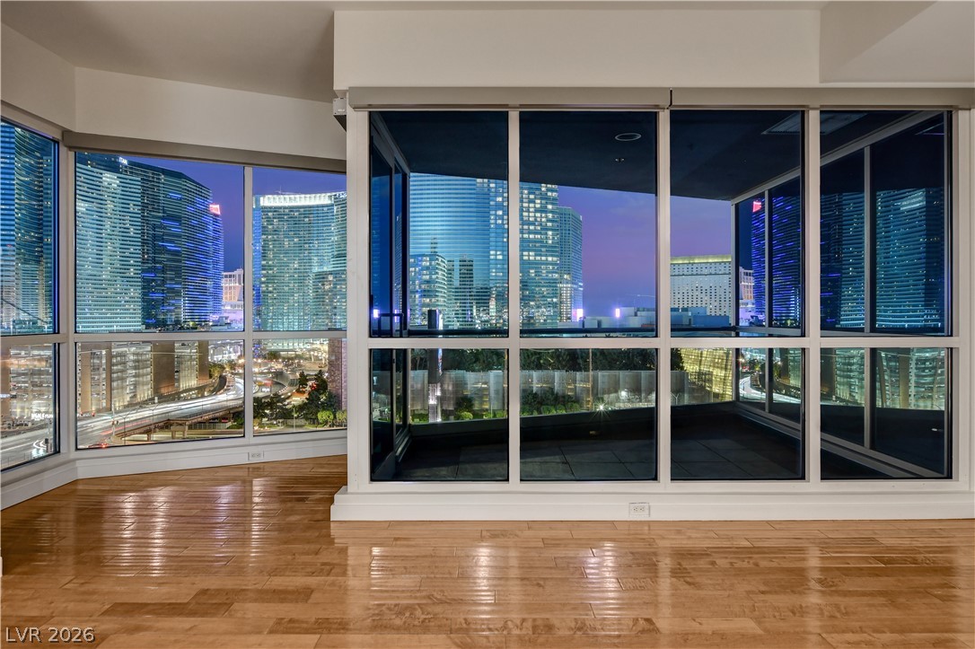 4575 DEAN MARTIN Drive 1212