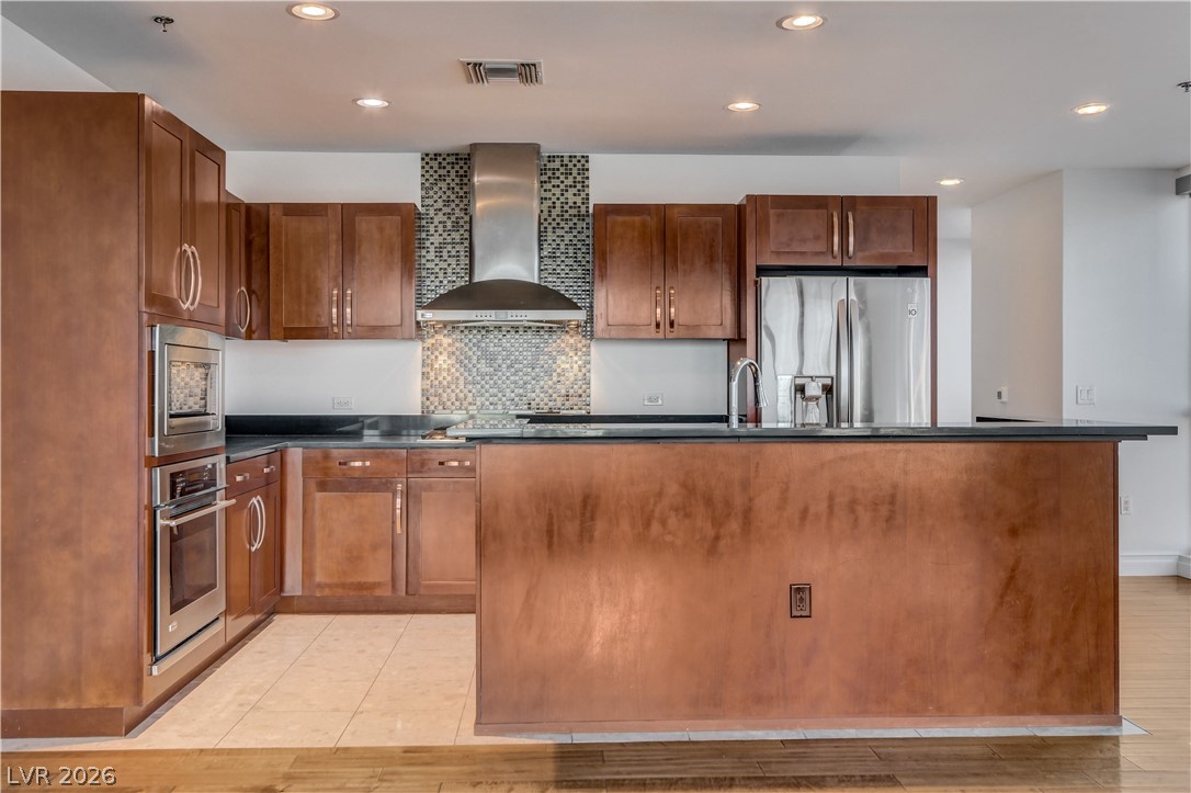 4575 DEAN MARTIN Drive 1212