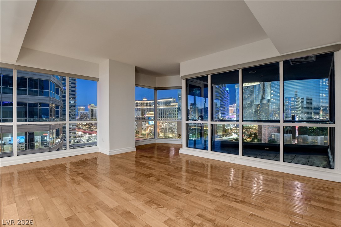 4575 DEAN MARTIN Drive 1212