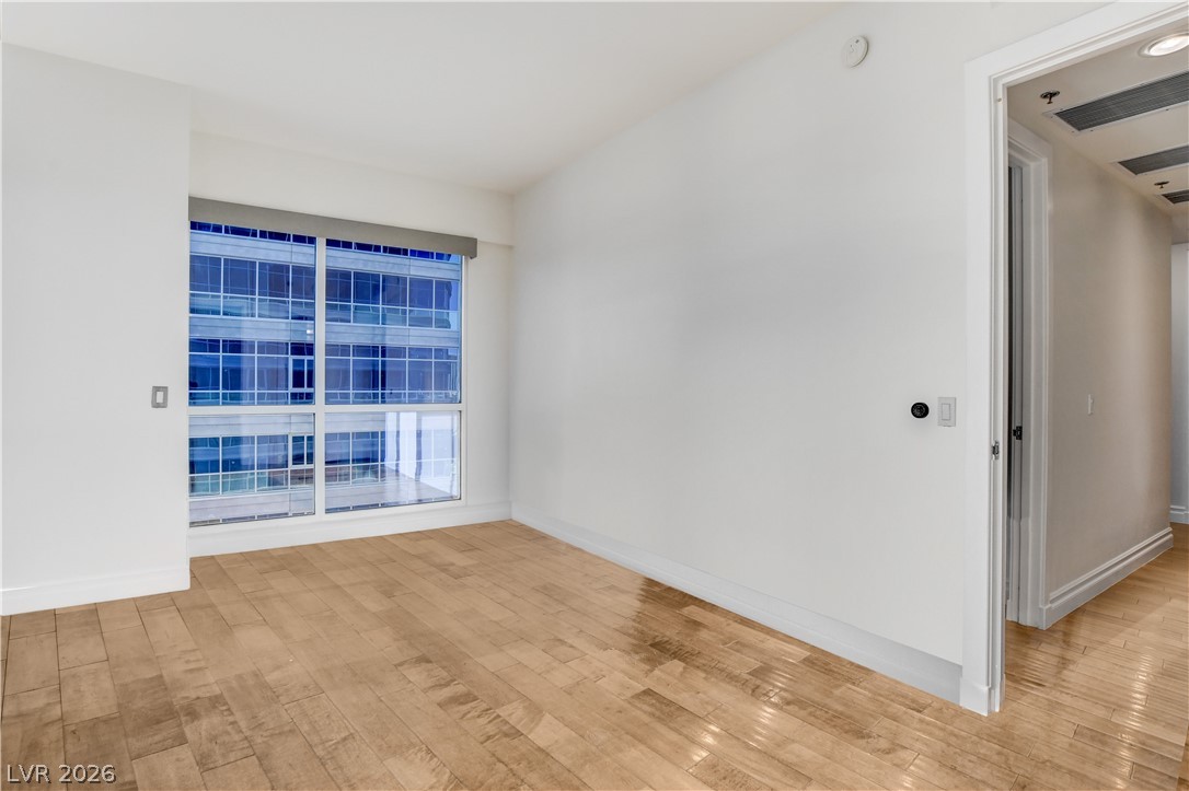 4575 DEAN MARTIN Drive 1212
