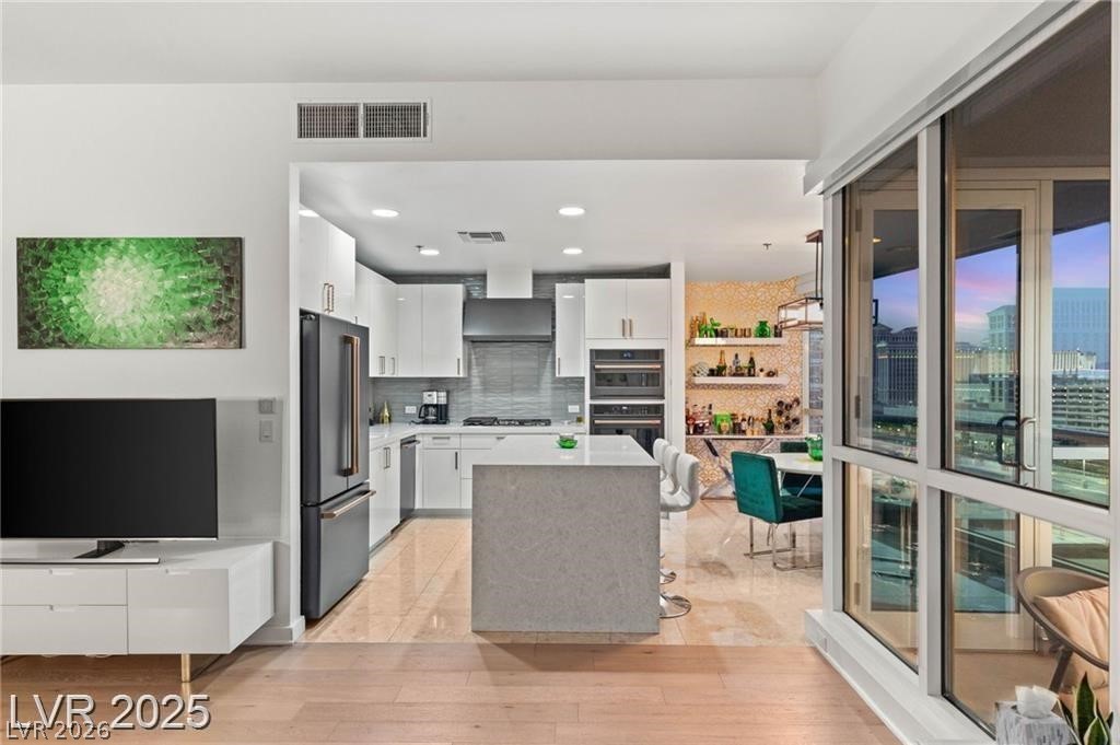 4525 Dean Martin Drive 1007