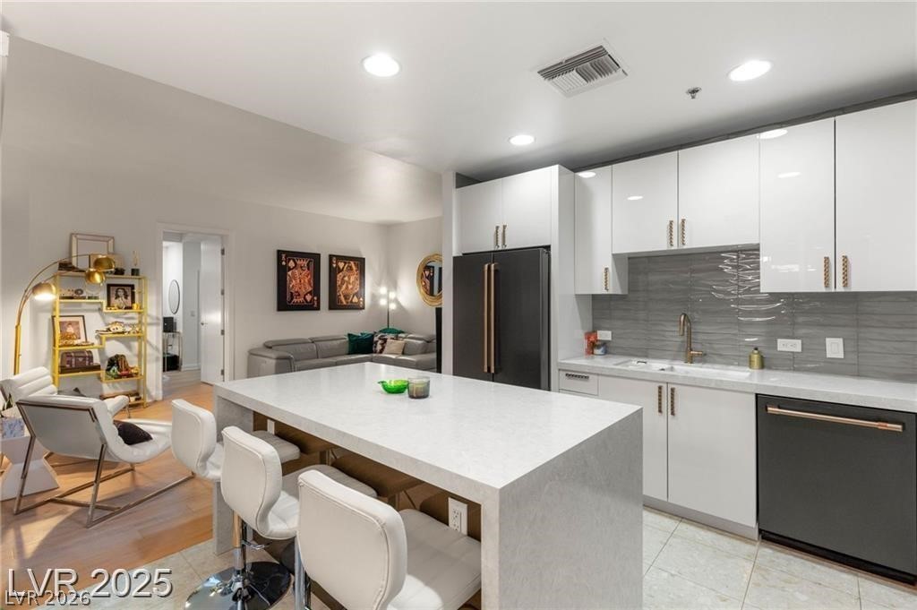 4525 Dean Martin Drive 1007