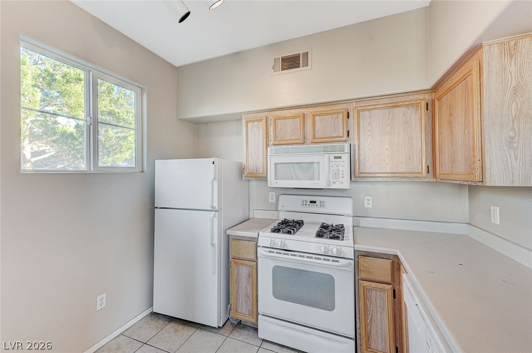 9050 West Warm Springs Road 2094