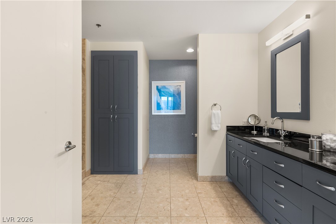 4525 Dean Martin Drive 1906