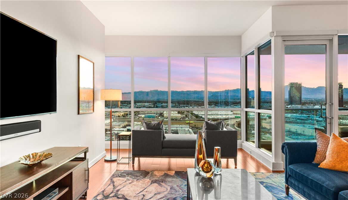 4525 Dean Martin Drive 1906