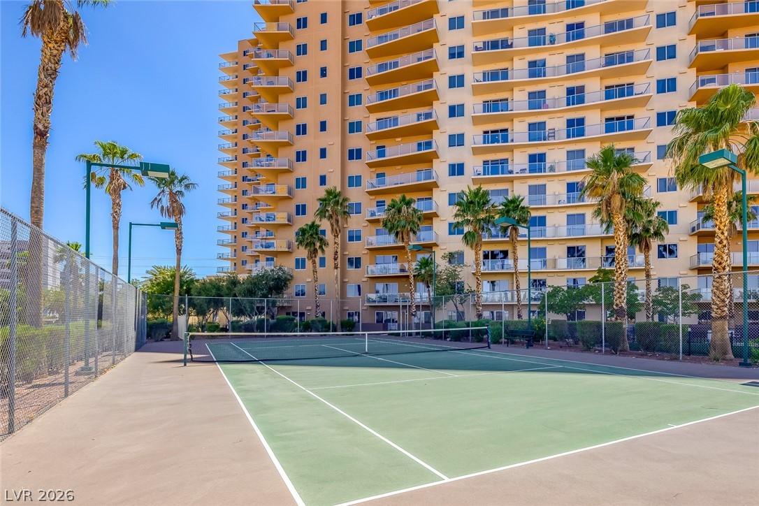 8255 Las Vegas Boulevard 321