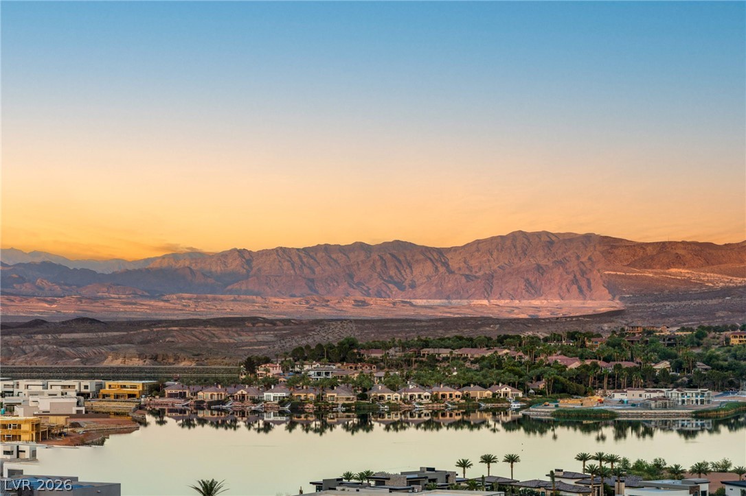 12 Desert Lake Lane