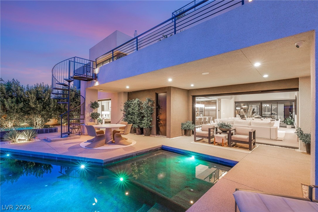12 Desert Lake Lane