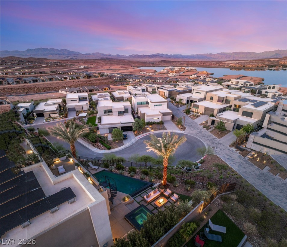 12 Desert Lake Lane