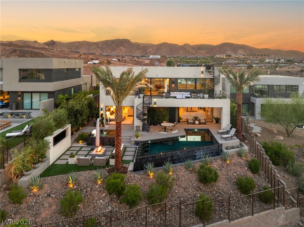 12 Desert Lake Lane