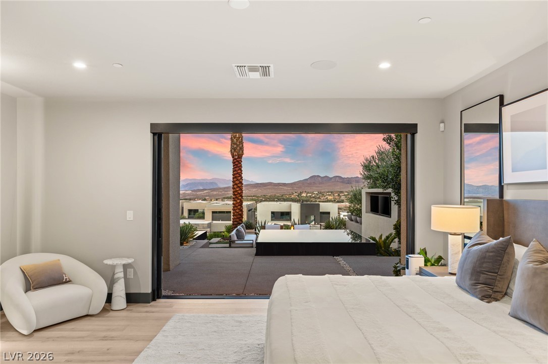 12 Desert Lake Lane