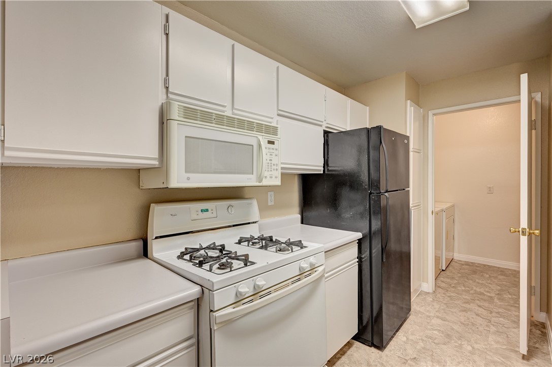 2200 South Fort Apache Road 2121