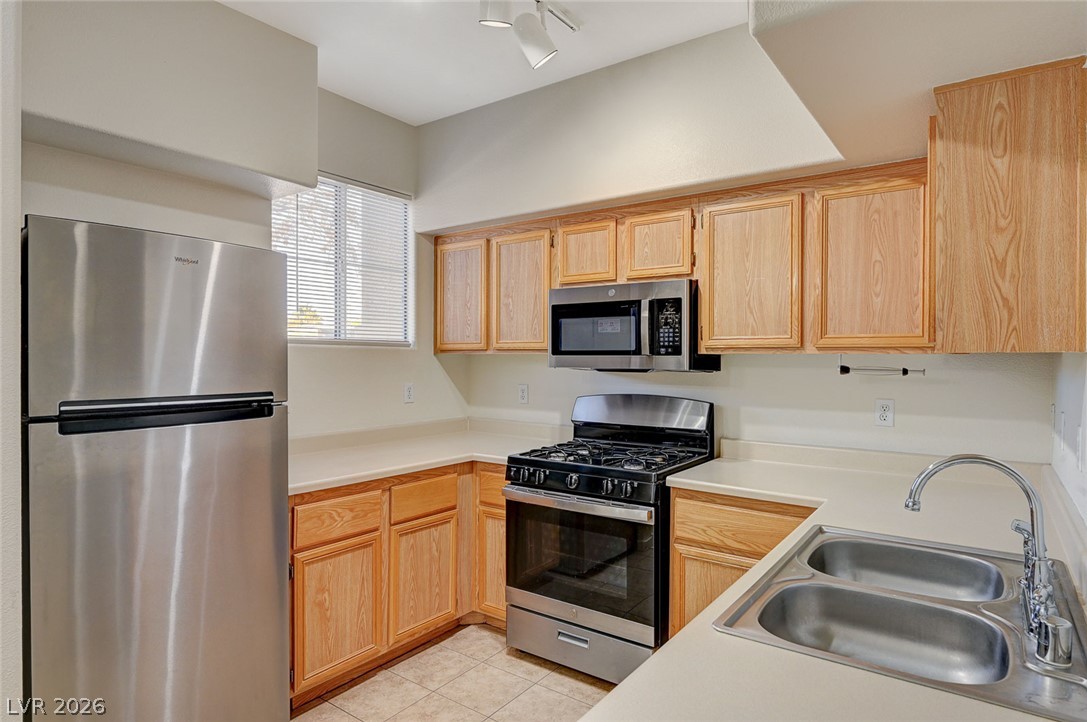 9050 West Warm Springs Road 1147