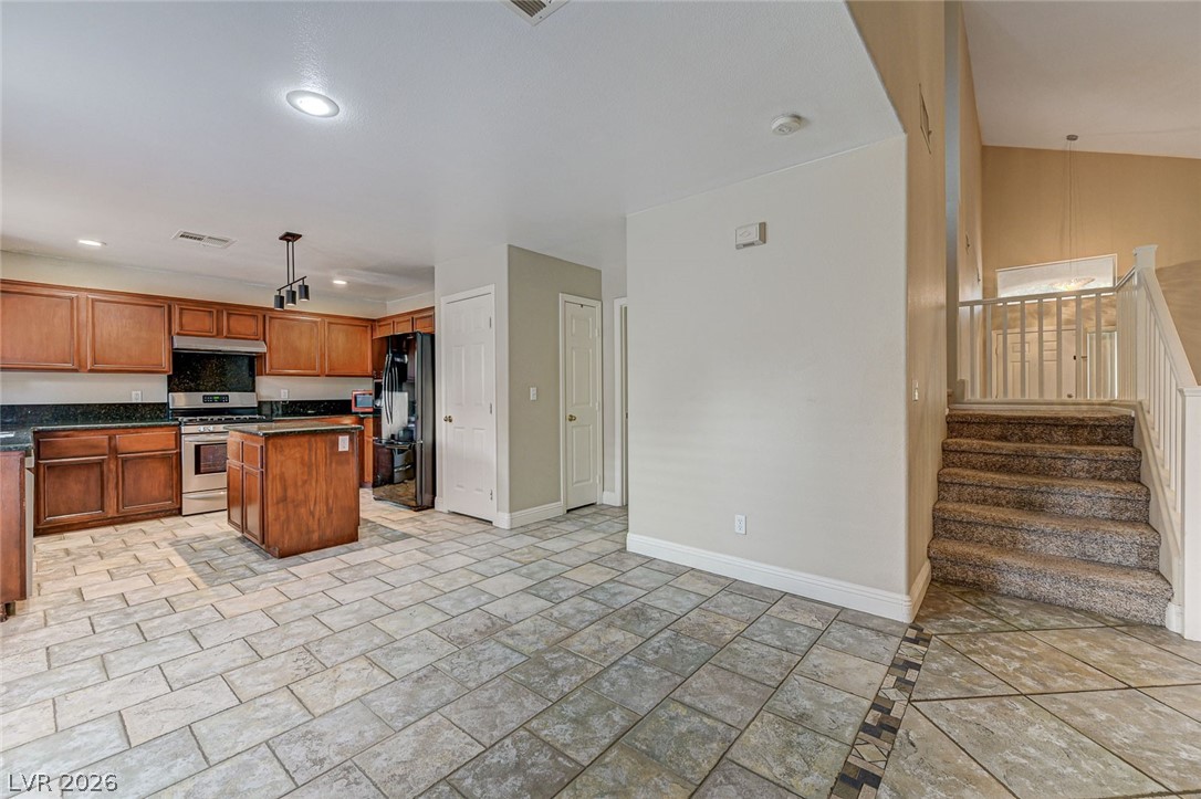 317 Greenleaf Glen Street