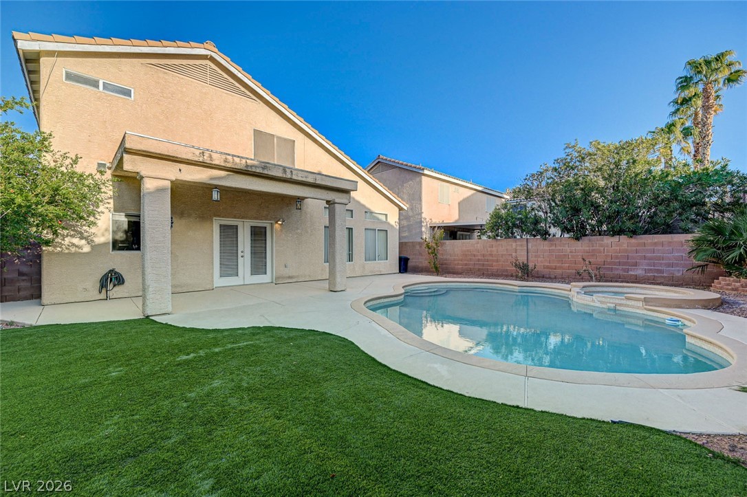 317 Greenleaf Glen Street
