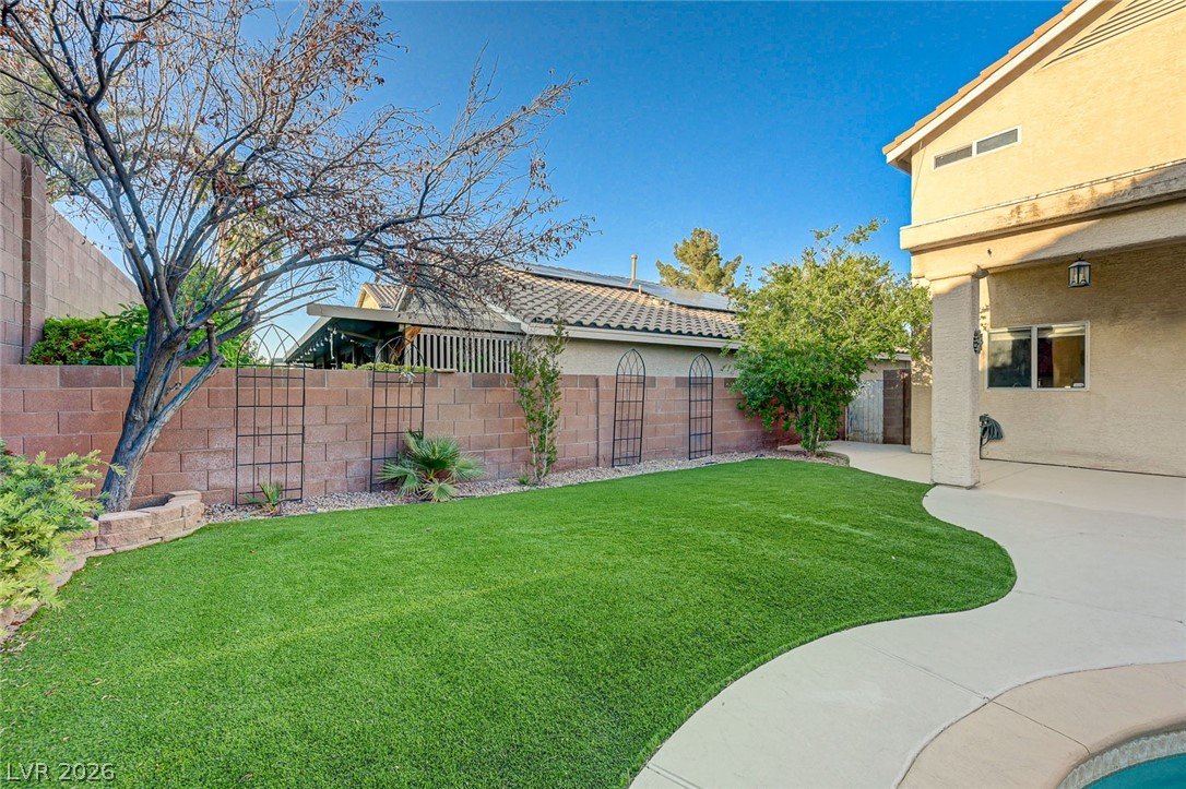 317 Greenleaf Glen Street